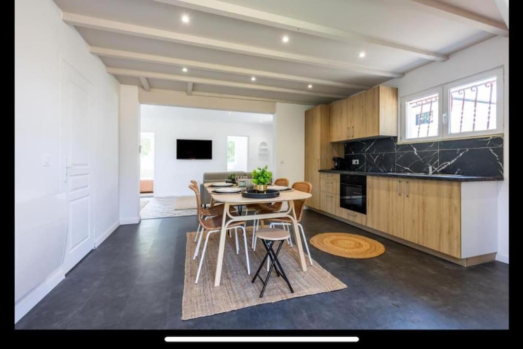 Maison A Deux Pas Du Port Lanton Esterno foto